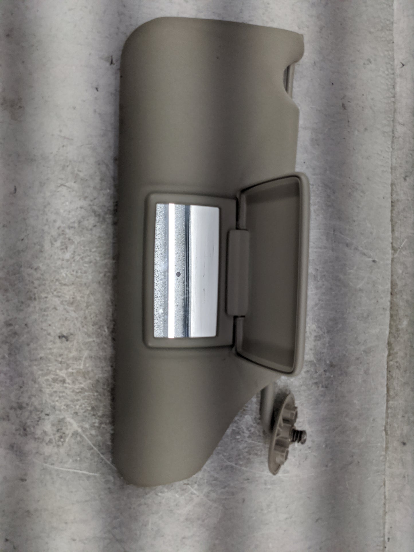 2005-2010 Jeep Grand Cherokee Sun Visor Shade Replacement Passenger Right Mirror Fits Fits 2005 2006 2007 2008 2009 2010 OEM