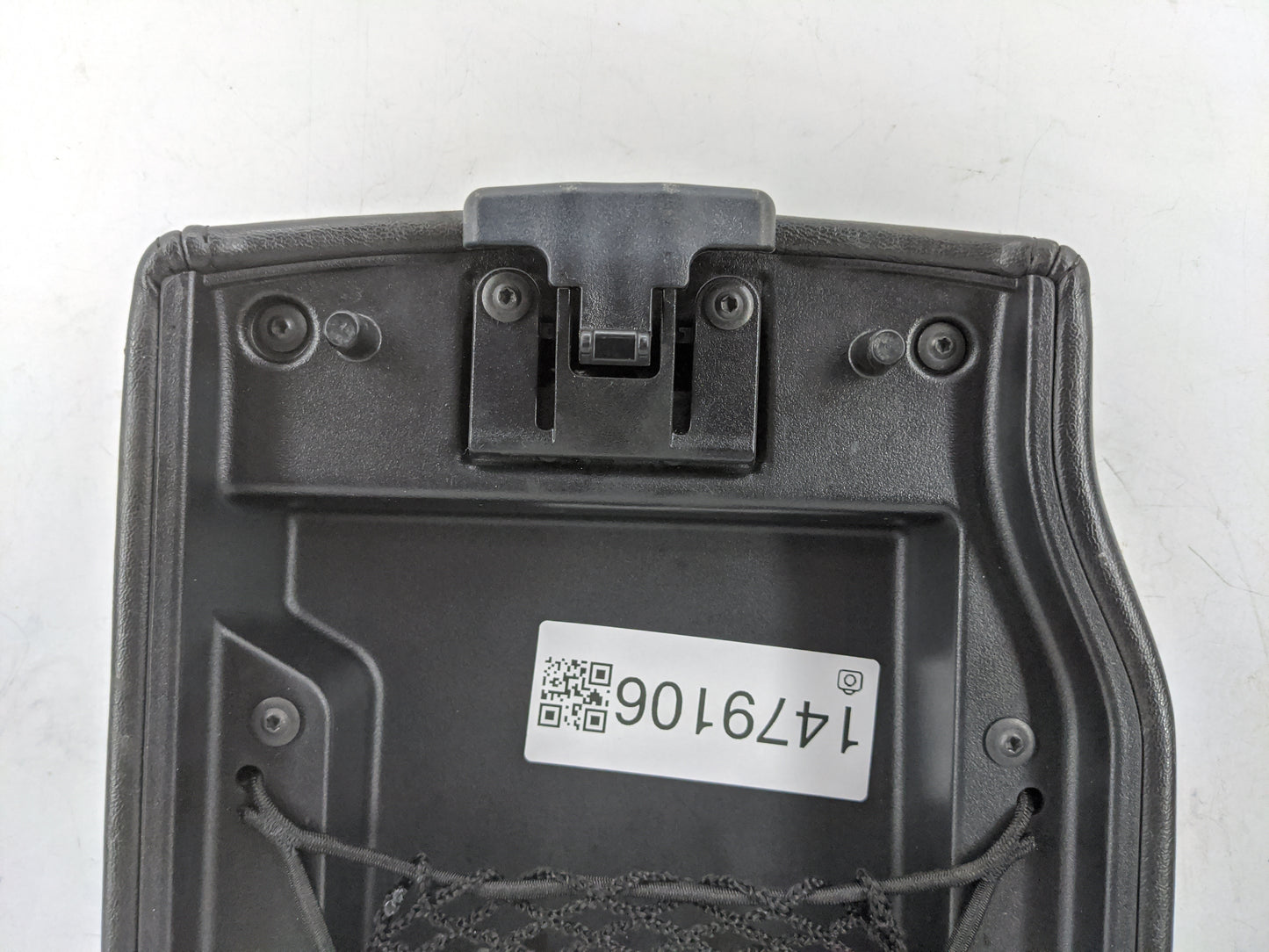 2005-2010 Jeep Grand Cherokee Center Console Armrest Cover Lid Fits Fits 2005 2006 2007 2008 2009 2010 OEM Used Auto Parts -