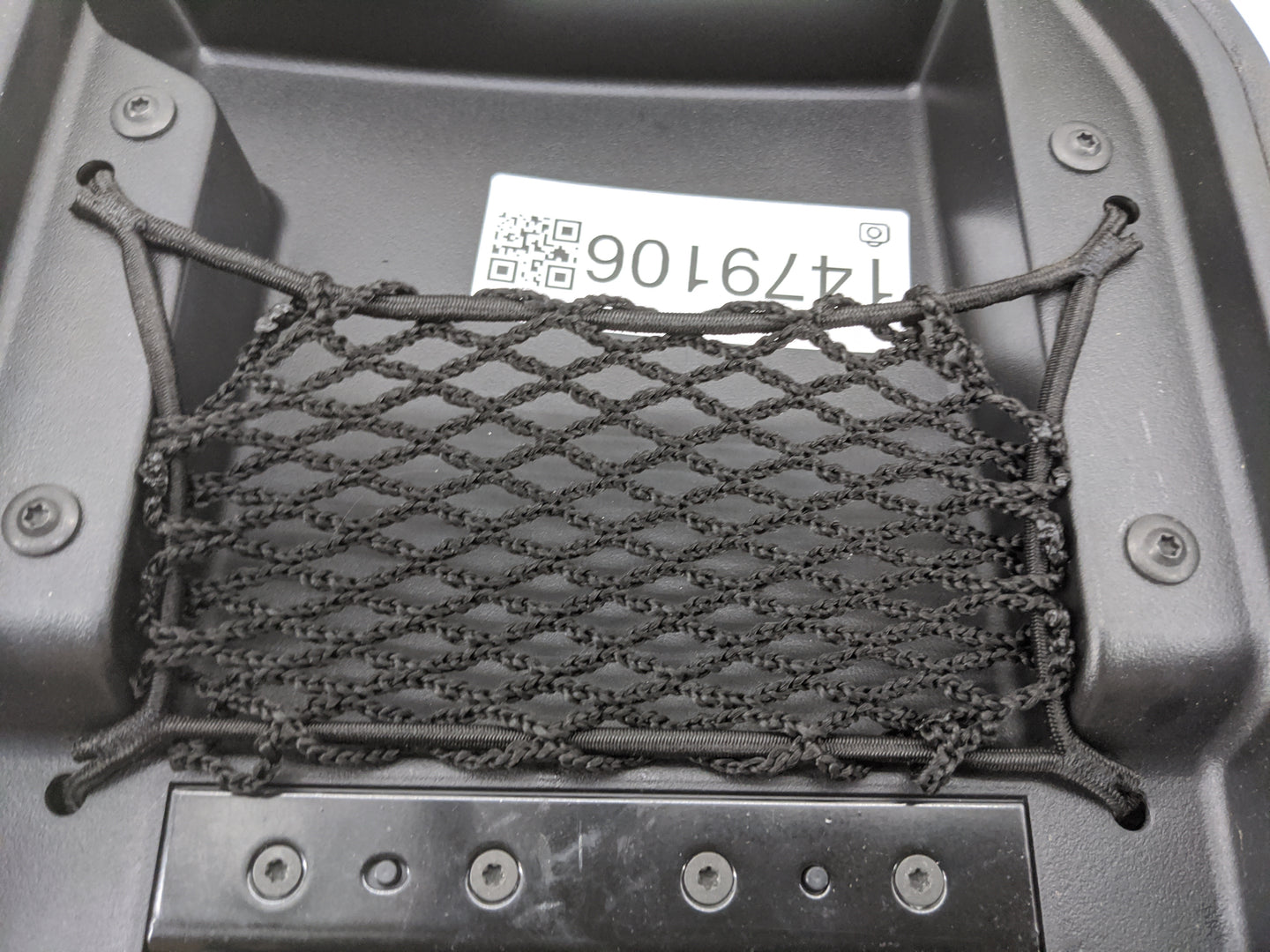 2005-2010 Jeep Grand Cherokee Center Console Armrest Cover Lid Fits Fits 2005 2006 2007 2008 2009 2010 OEM Used Auto Parts -