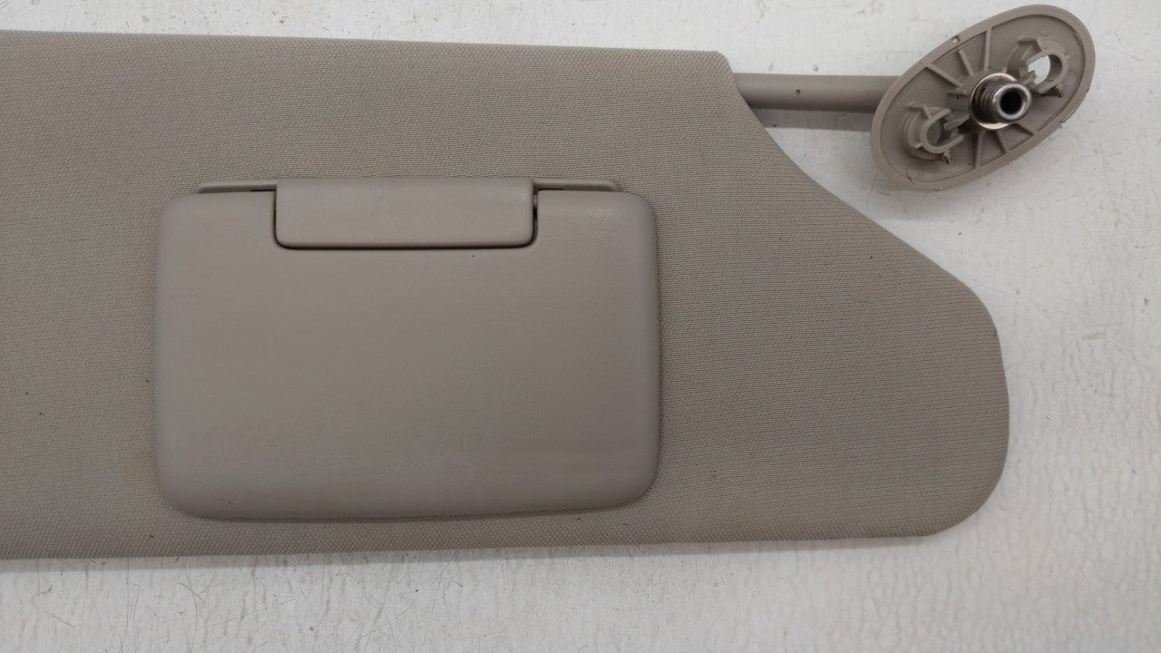 2005-2010 Jeep Grand Cherokee Sun Visor Shade Replacement Passenger Right Mirror Fits Fits 2005 2006 2007 2008 2009 2010 OEM