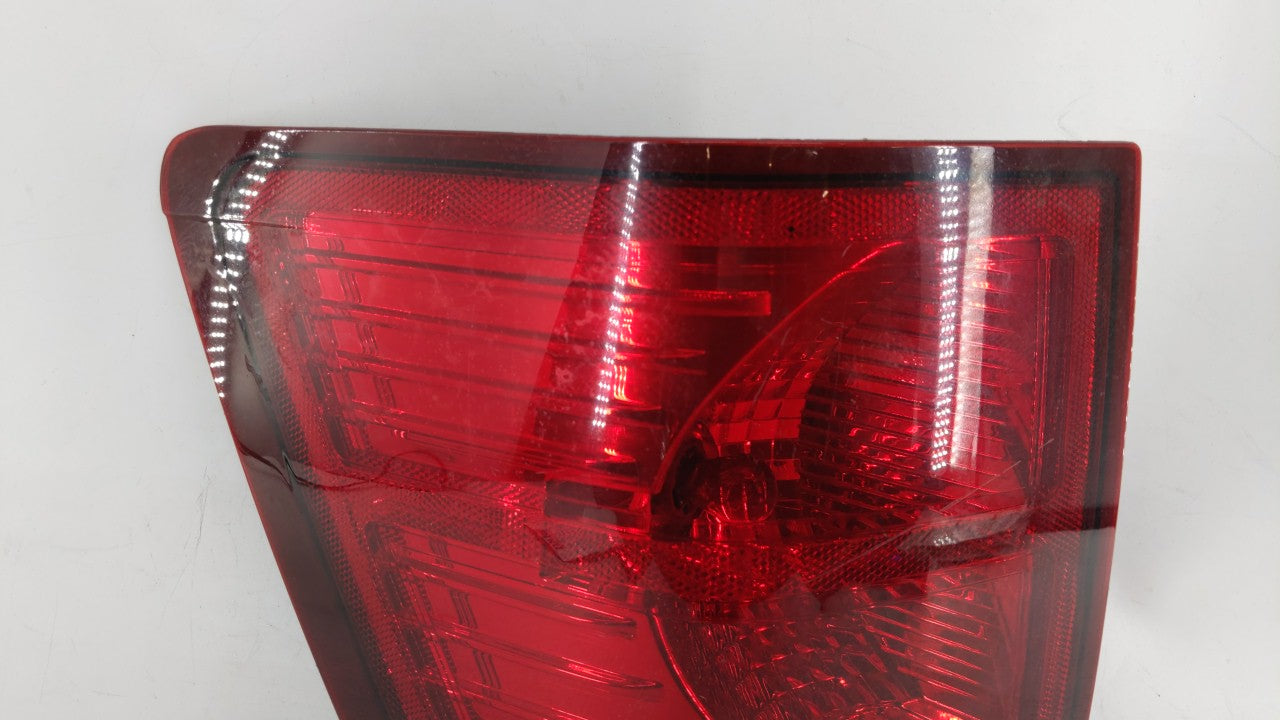 2007-2010 Jeep Grand Cherokee Tail Light Assembly Driver Left OEM P/N:55079013AA 55079013AC Fits Fits 2007 2008 2009 2010 OE