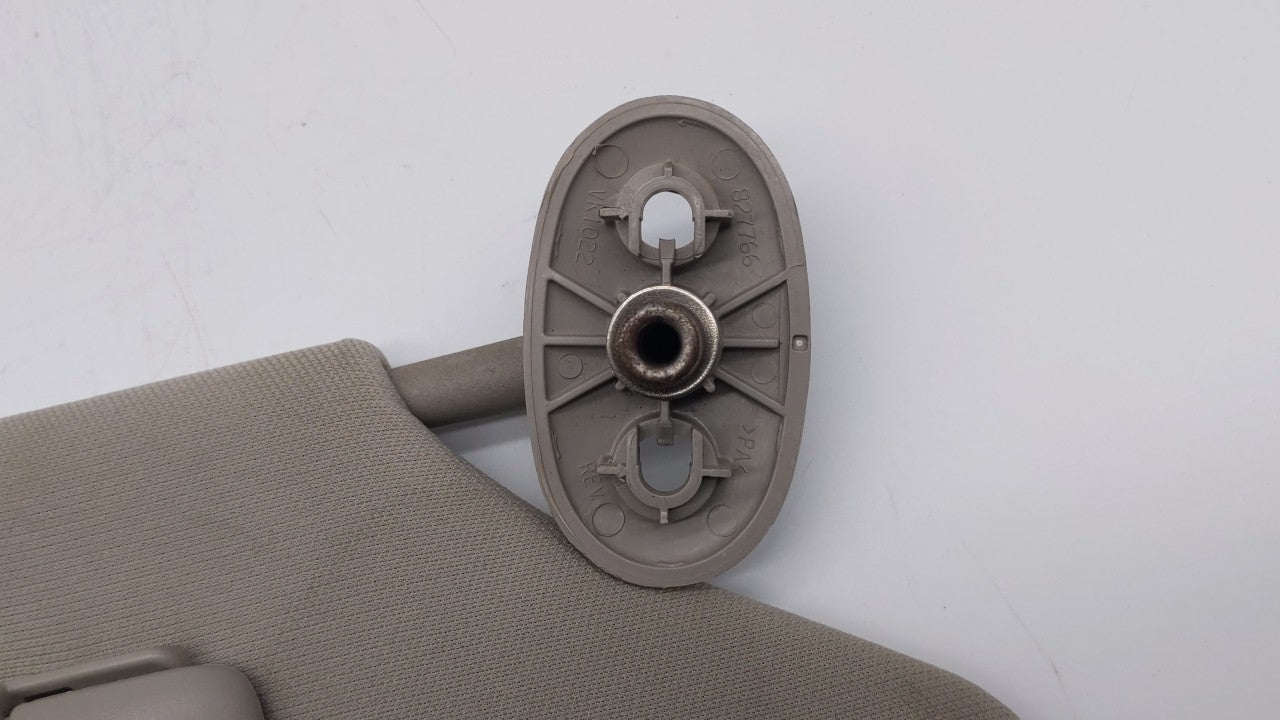 2005-2010 Jeep Grand Cherokee Sun Visor Shade Replacement Passenger Right Mirror Fits Fits 2005 2006 2007 2008 2009 2010 OEM