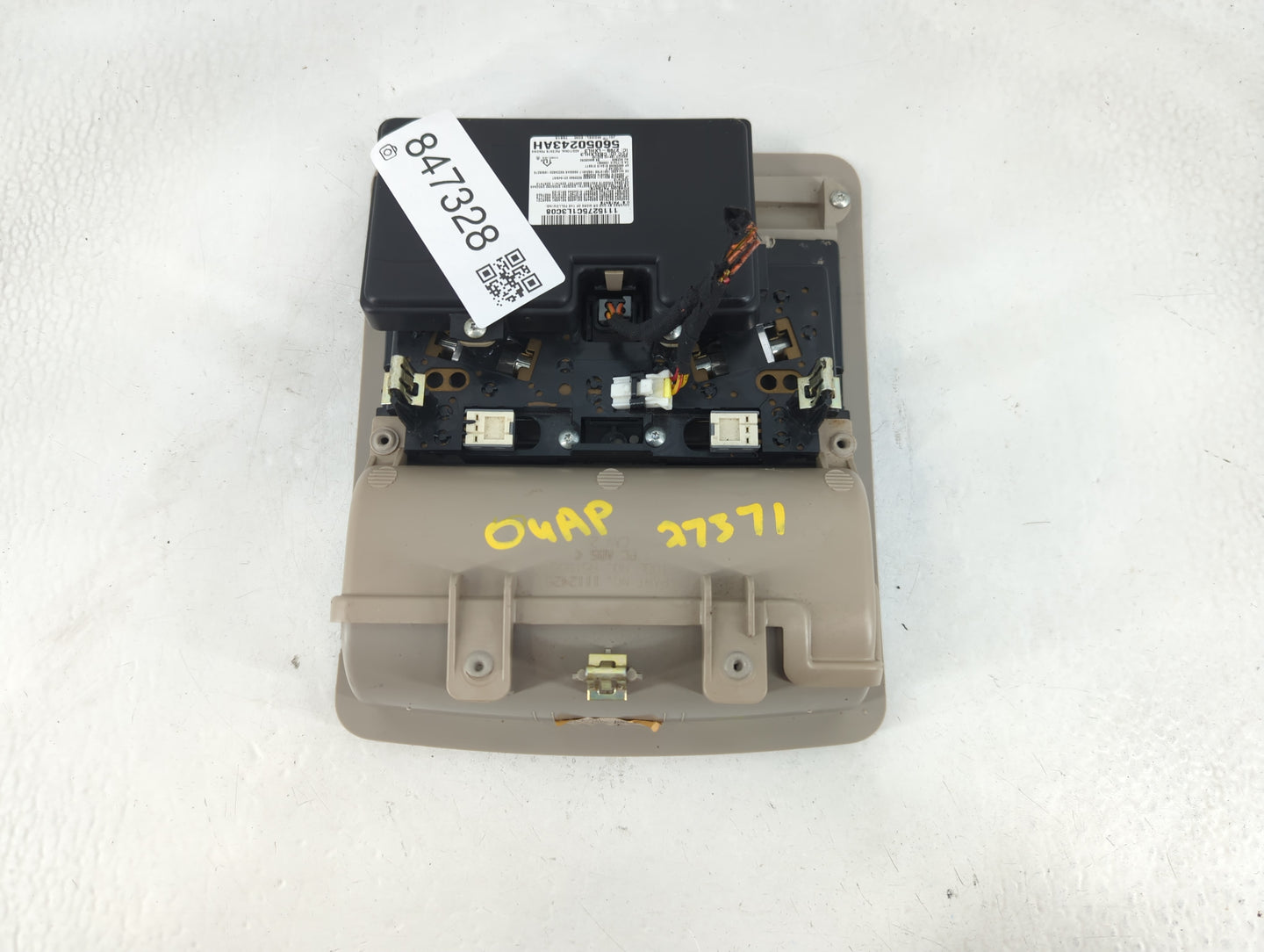 2010 Jeep Grand Cherokee Overhead Roof Console - Oemusedautoparts1.com
