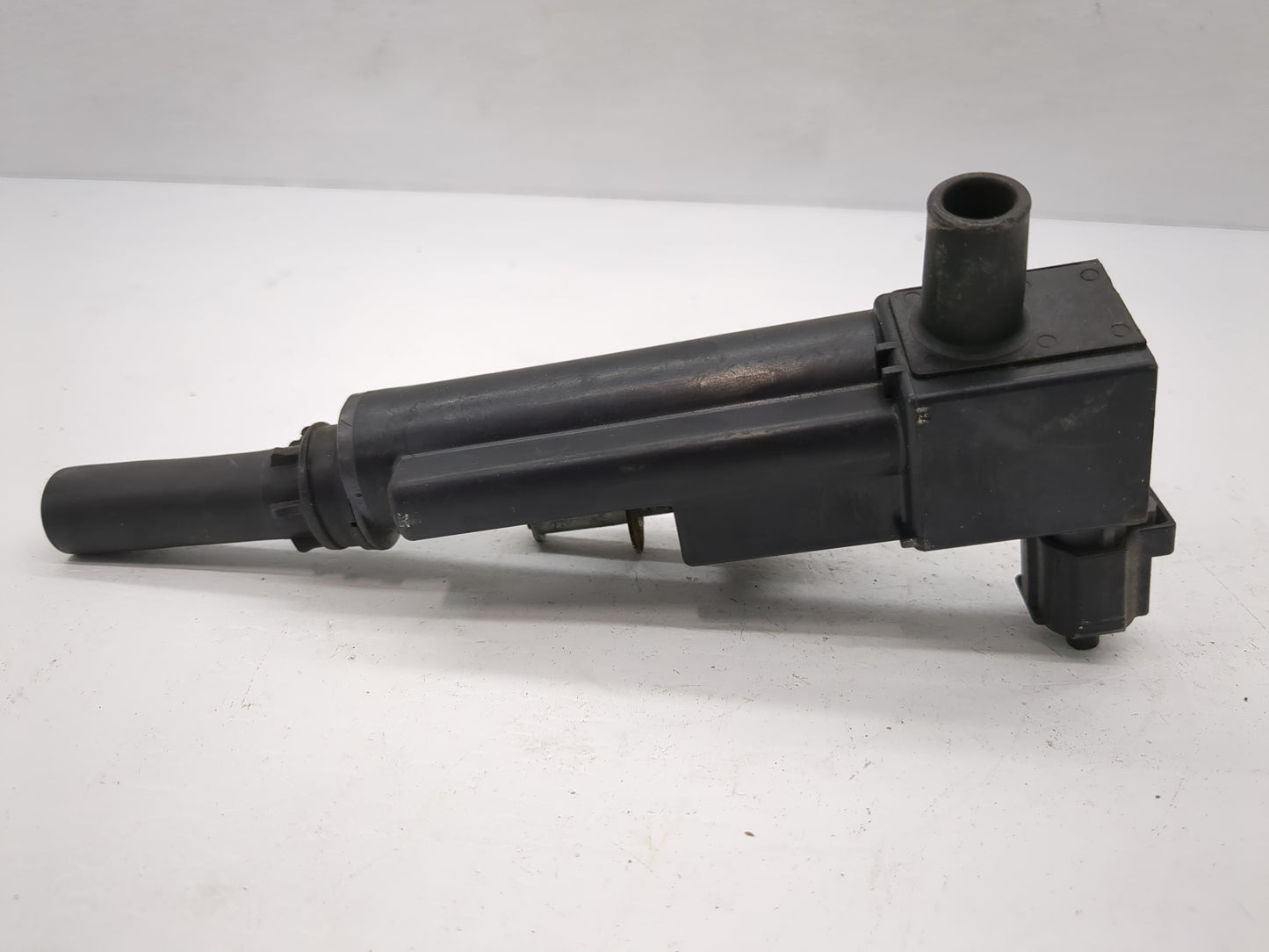 2009-2012 Jeep Liberty Ignition Coil Igniter Pack - Oemusedautoparts1.com