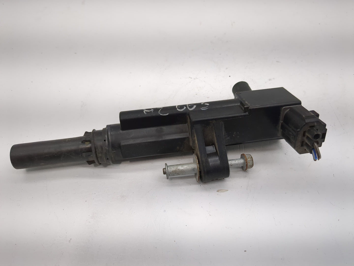 2009-2012 Jeep Liberty Ignition Coil Igniter Pack - Oemusedautoparts1.com