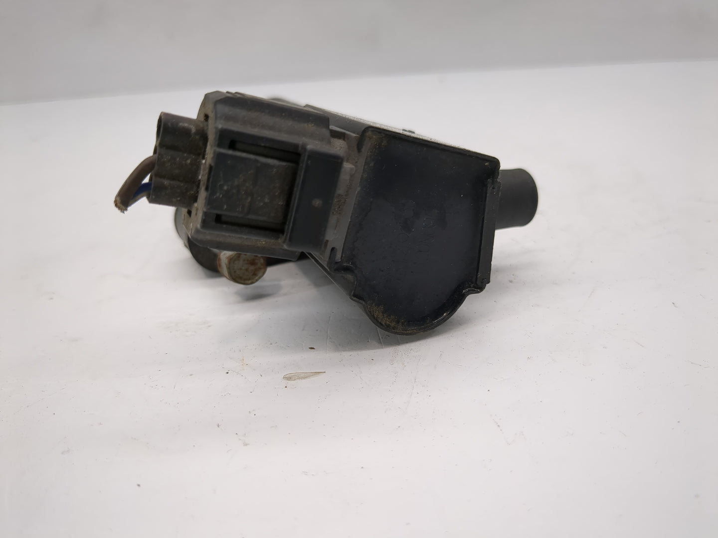 2009-2012 Jeep Liberty Ignition Coil Igniter Pack - Oemusedautoparts1.com