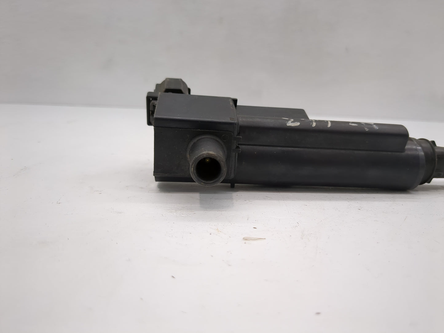 2009-2012 Jeep Liberty Ignition Coil Igniter Pack - Oemusedautoparts1.com