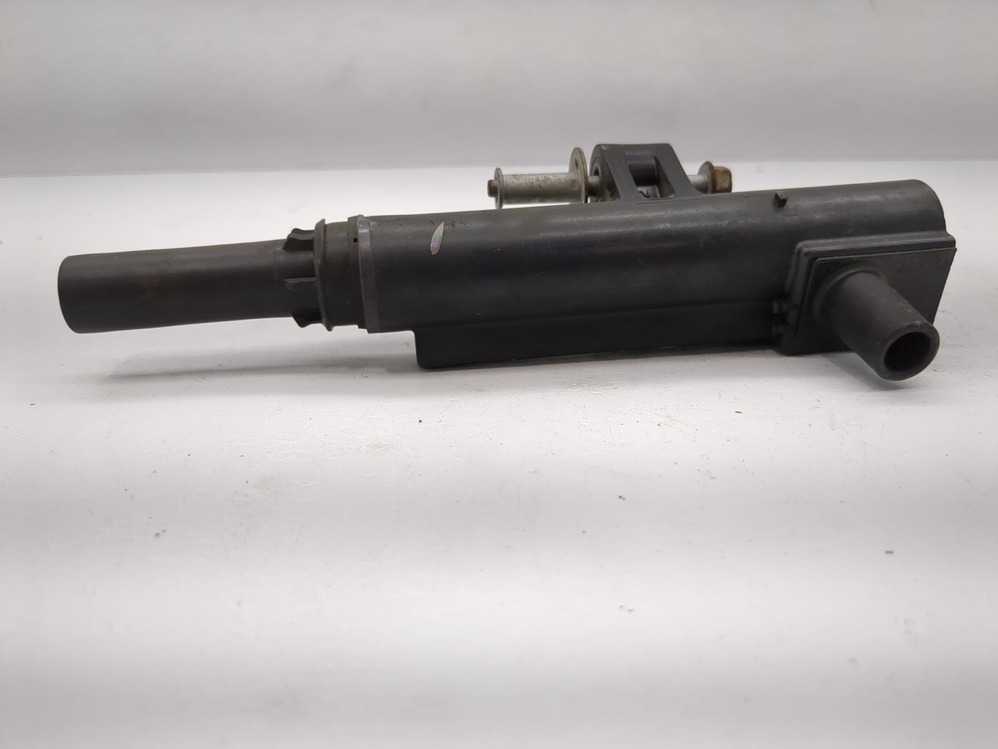 2009-2012 Jeep Liberty Ignition Coil Igniter Pack - Oemusedautoparts1.com