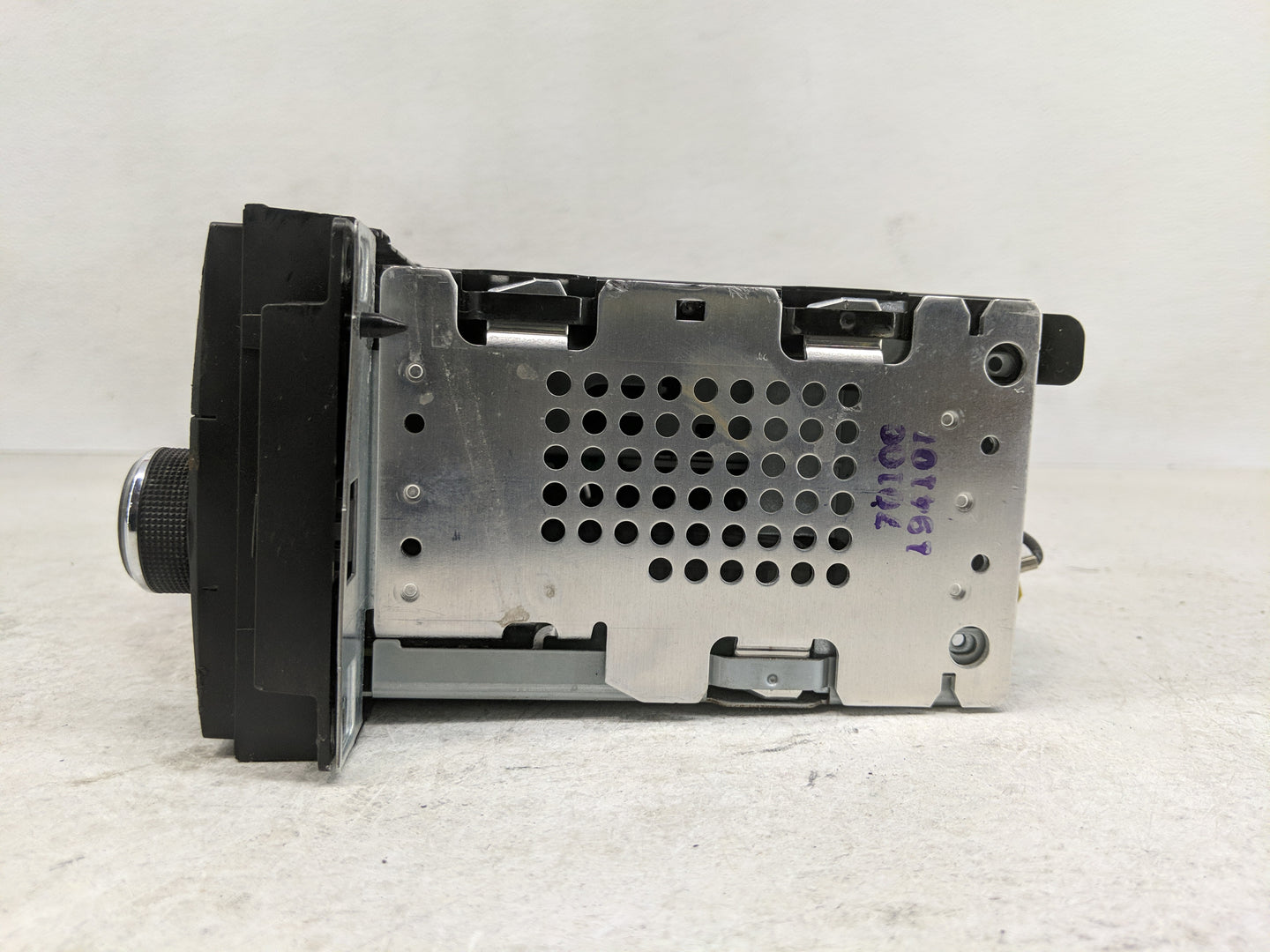 2009-2011 Jeep Liberty Radio AM FM Cd Player Receiver Replacement P/N:P05091228AC P05091117AC Fits Fits 2008 2009 2010 2011 