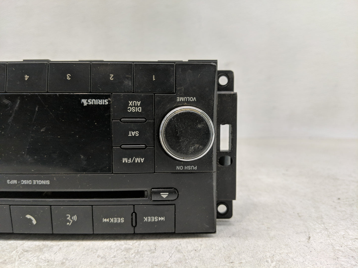 2009-2011 Jeep Liberty Radio AM FM Cd Player Receiver Replacement P/N:P05091117AC Fits Fits 2008 2009 2010 2011 OEM Used Aut