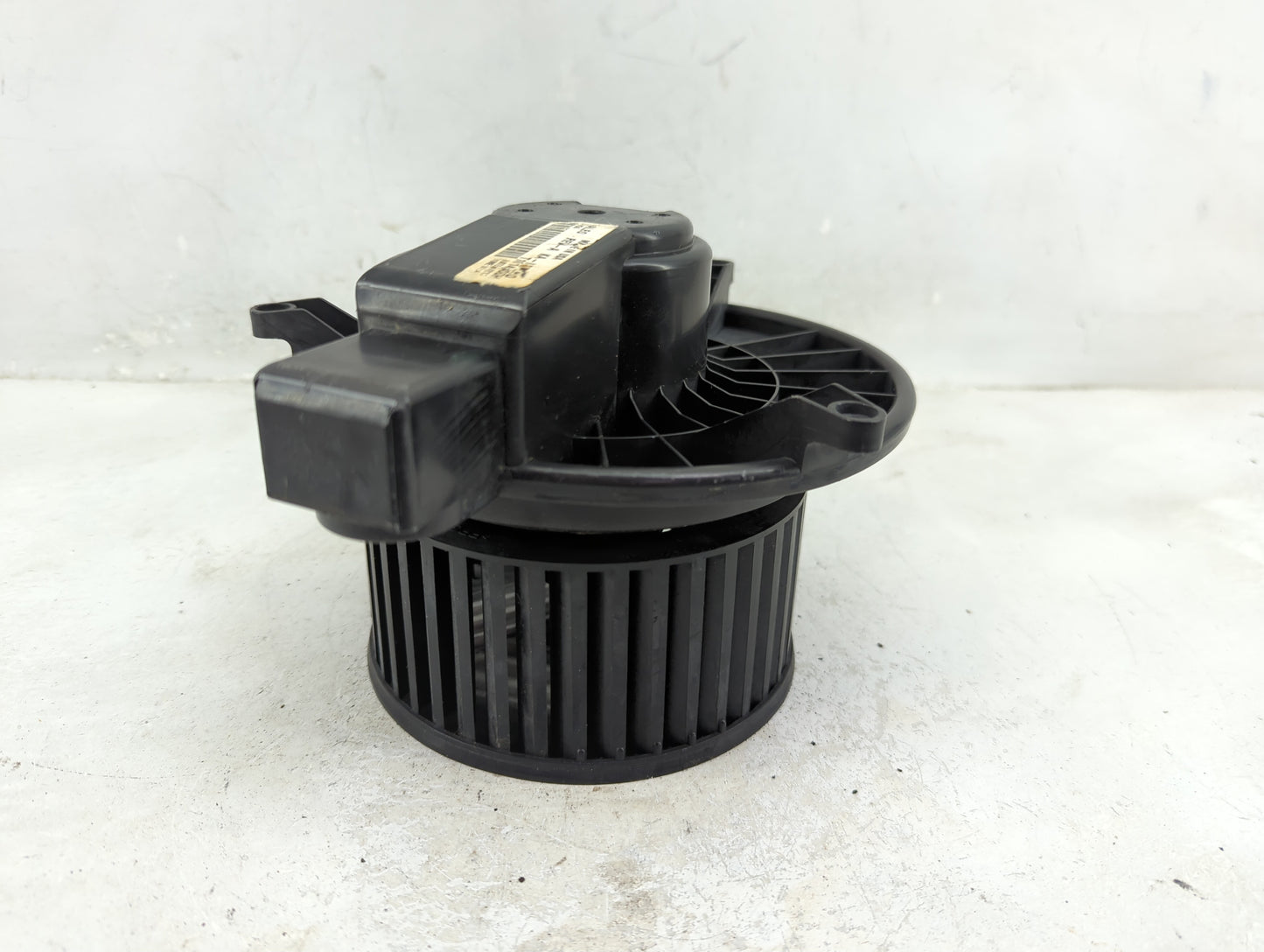 2010-2012 Jeep Liberty Rear Heater AC Blower Motor P/N:T1014406H Fits Fits 2010 2011 2012 OEM Used Auto Parts - Oemusedautop