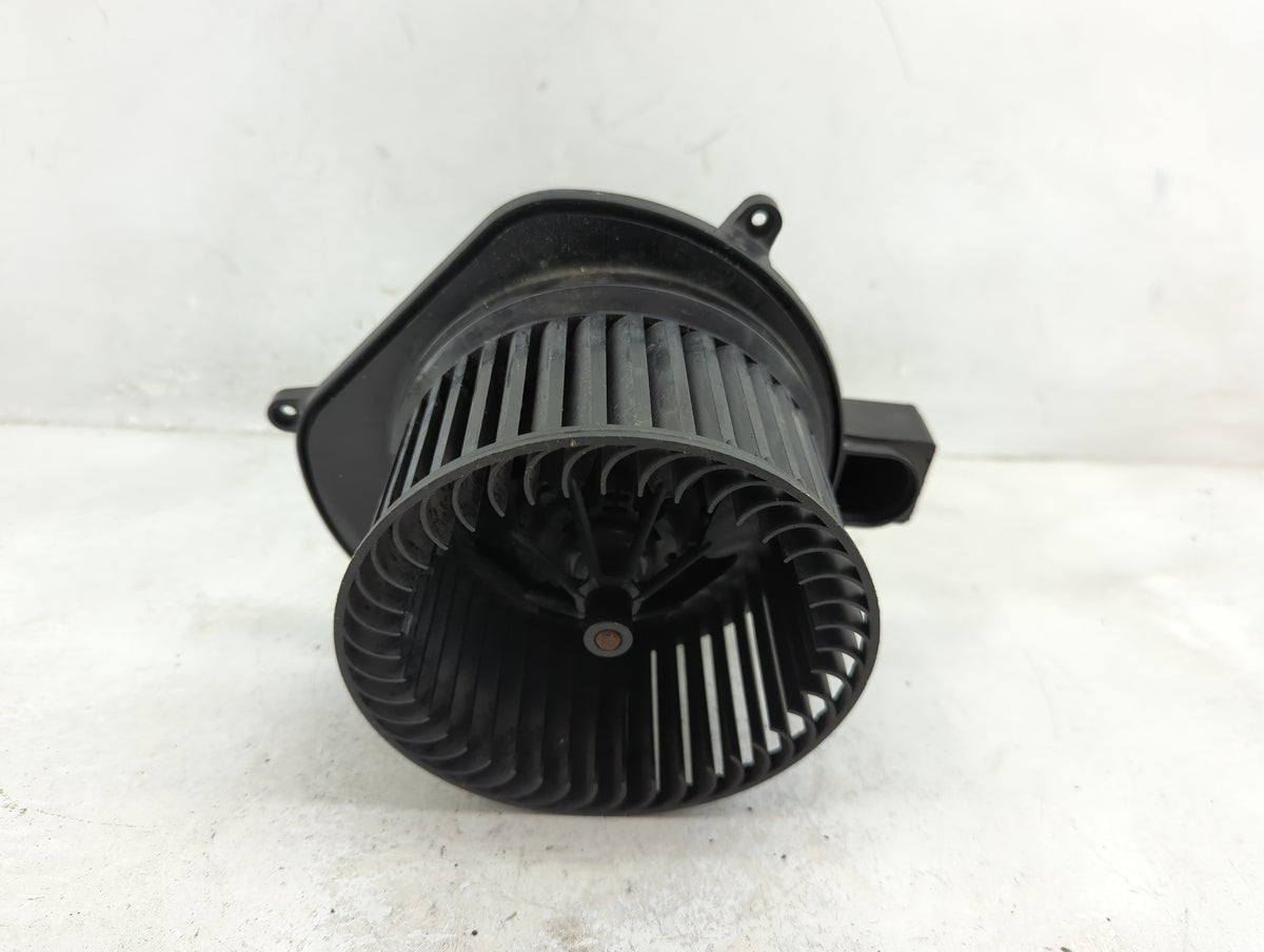 2010-2012 Jeep Liberty Rear Heater AC Blower Motor P/N:T1014406H Fits Fits 2010 2011 2012 OEM Used Auto Parts - Oemusedautop