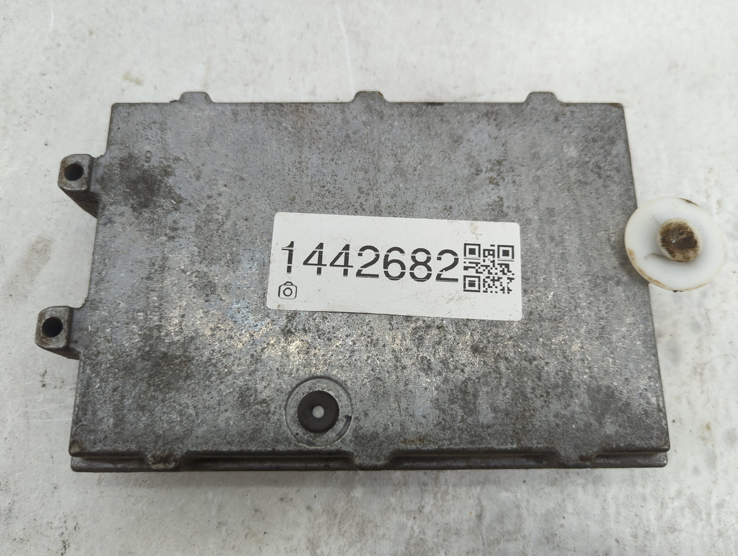 2010 Jeep Liberty PCM Engine Control Computer ECU ECM PCU OEM P/N:P68044702AE Fits OEM Used Auto Parts - Oemusedautoparts1.c