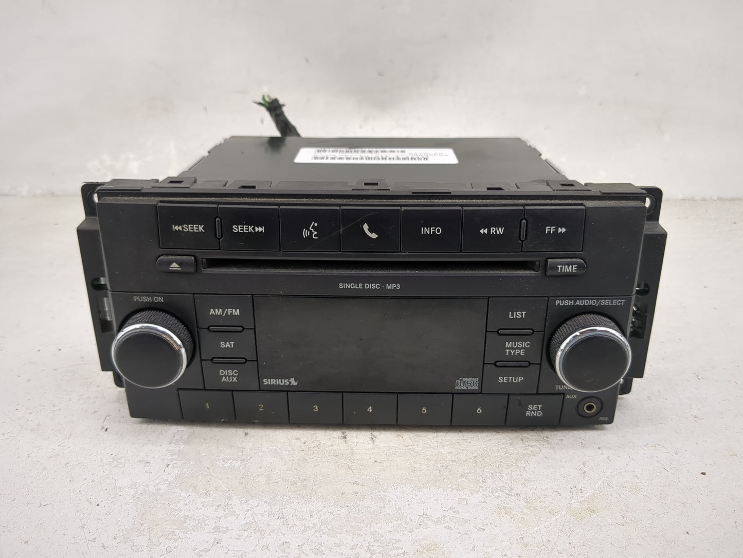 2010 Jeep Liberty Radio AM FM Cd Player Receiver Replacement P/N:P05091117AC Fits OEM Used Auto Parts - Oemusedautoparts1.co