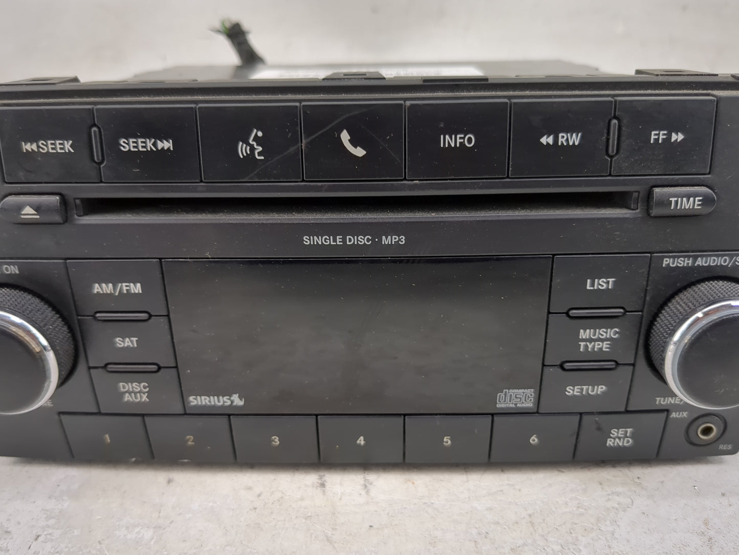 2010 Jeep Liberty Radio AM FM Cd Player Receiver Replacement P/N:P05091117AC Fits OEM Used Auto Parts - Oemusedautoparts1.co