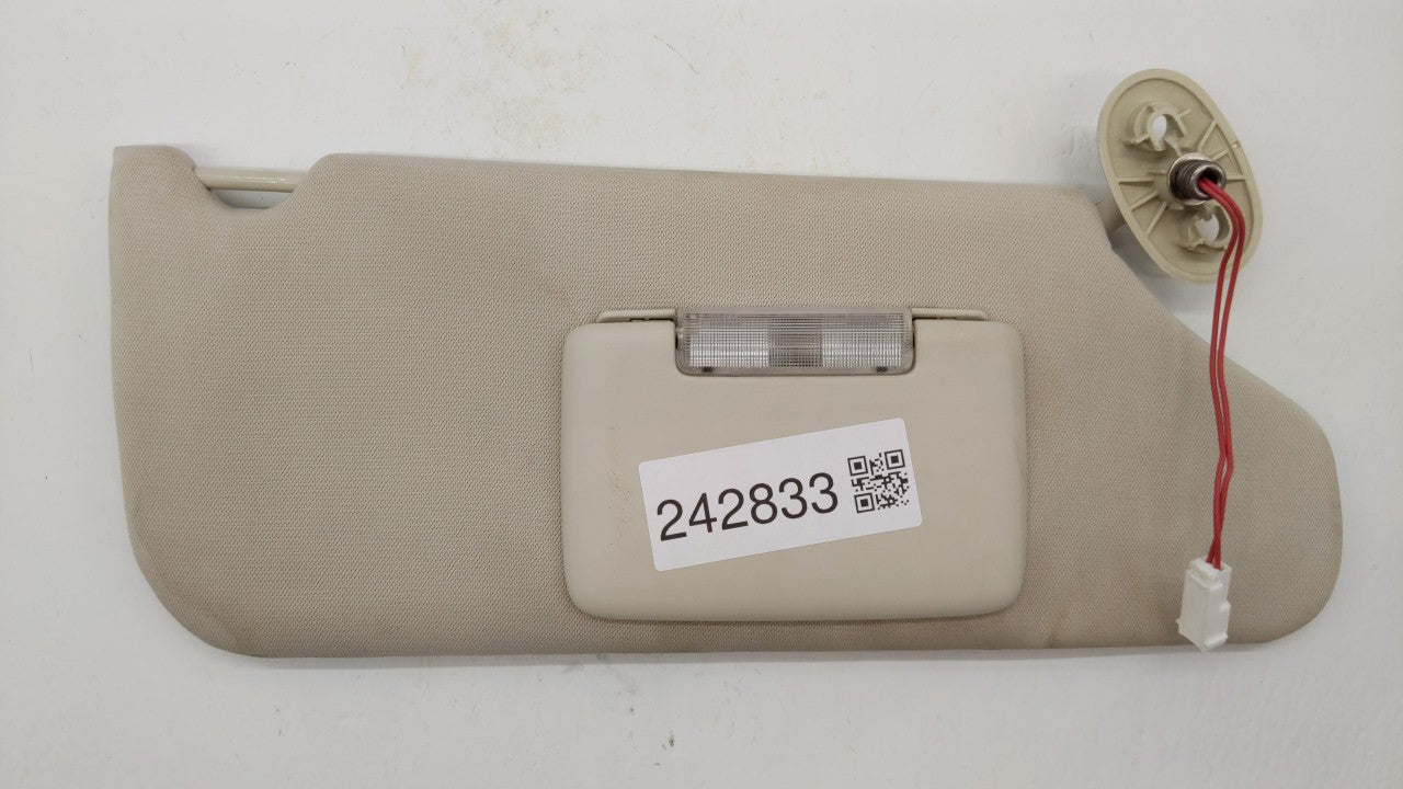 2008-2012 Jeep Liberty Sun Visor Shade Replacement Passenger Right Mirror Fits Fits 2008 2009 2010 2011 2012 OEM Used Auto P