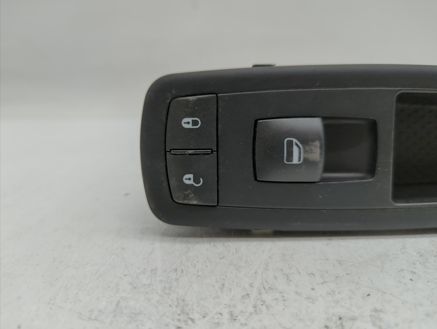 2008-2012 Jeep Liberty Passeneger Right Power Window Switch 04602540af - Oemusedautoparts1.com