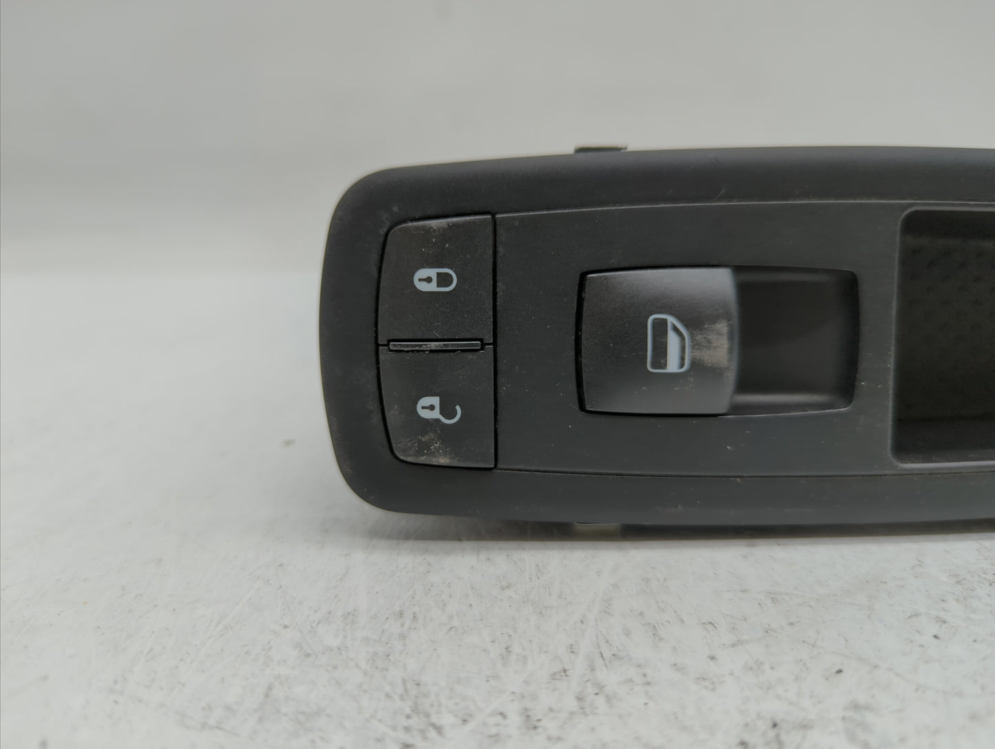 2008-2012 Jeep Liberty Passeneger Right Power Window Switch 04602540af - Oemusedautoparts1.com