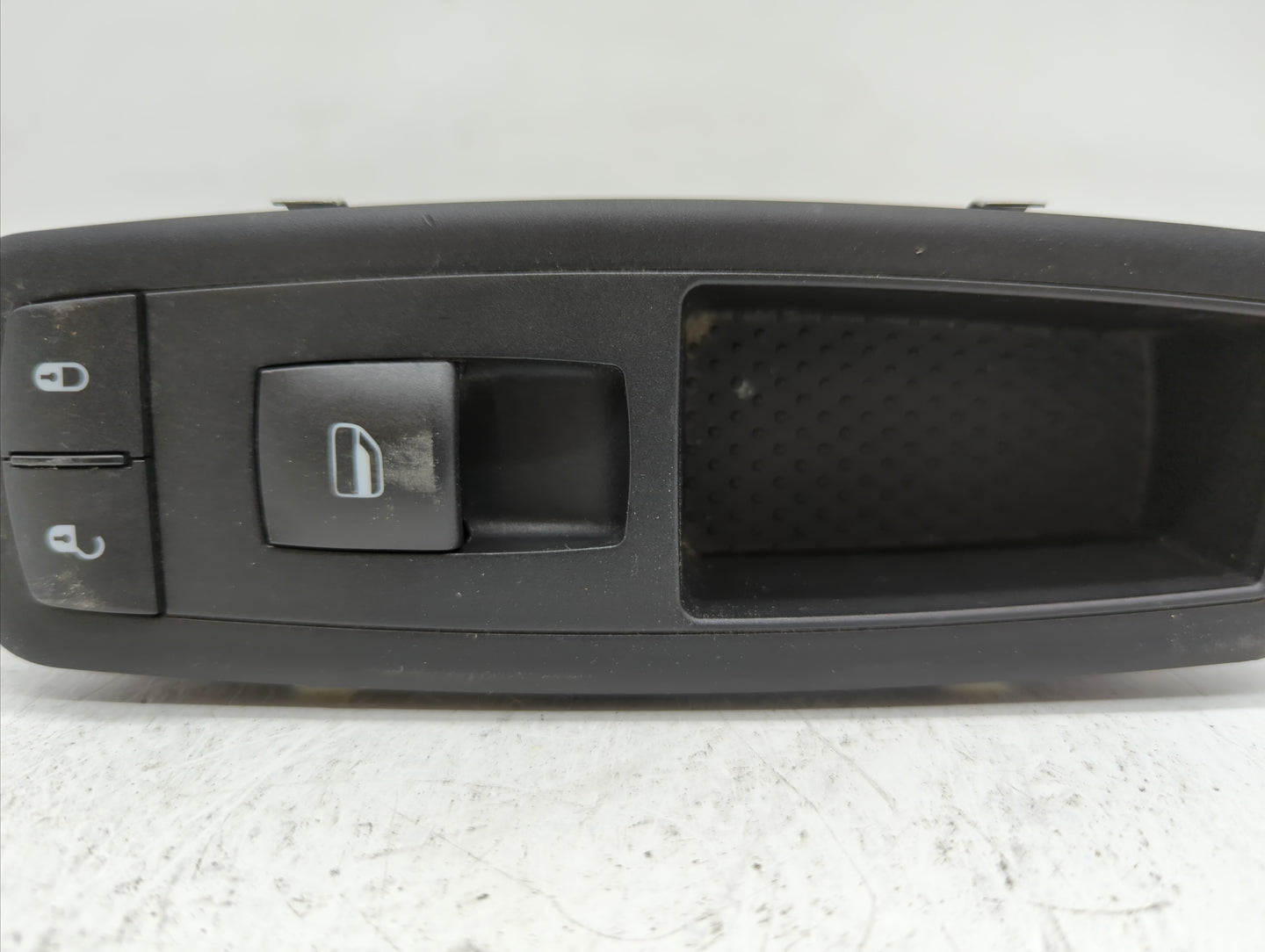 2008-2012 Jeep Liberty Passeneger Right Power Window Switch 04602540af - Oemusedautoparts1.com