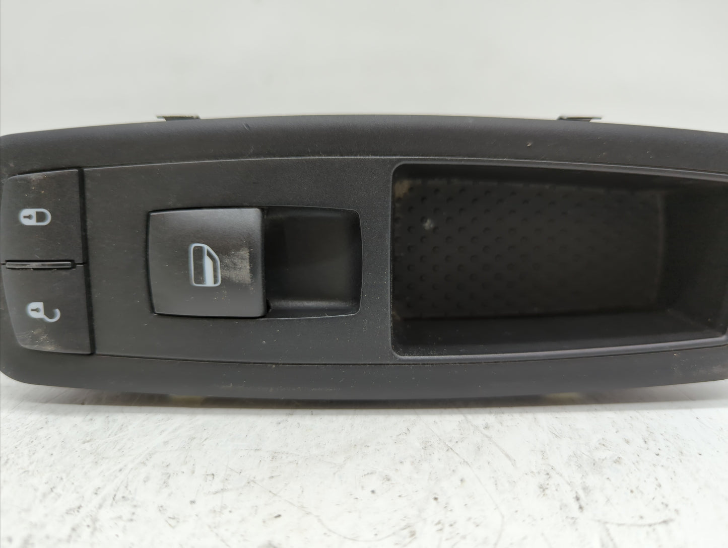 2008-2012 Jeep Liberty Passeneger Right Power Window Switch 04602540af - Oemusedautoparts1.com