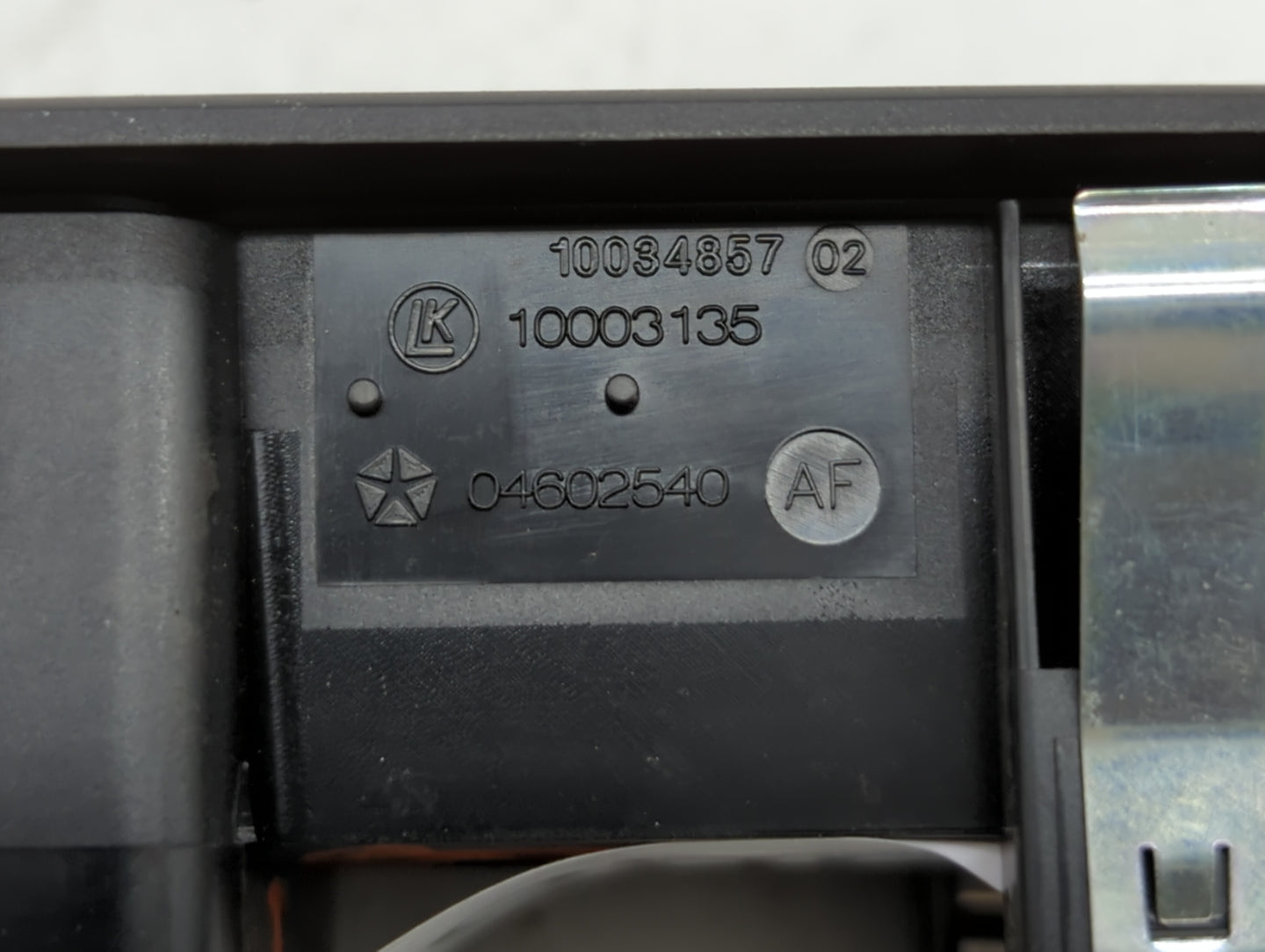 2008-2012 Jeep Liberty Passeneger Right Power Window Switch 04602540af - Oemusedautoparts1.com