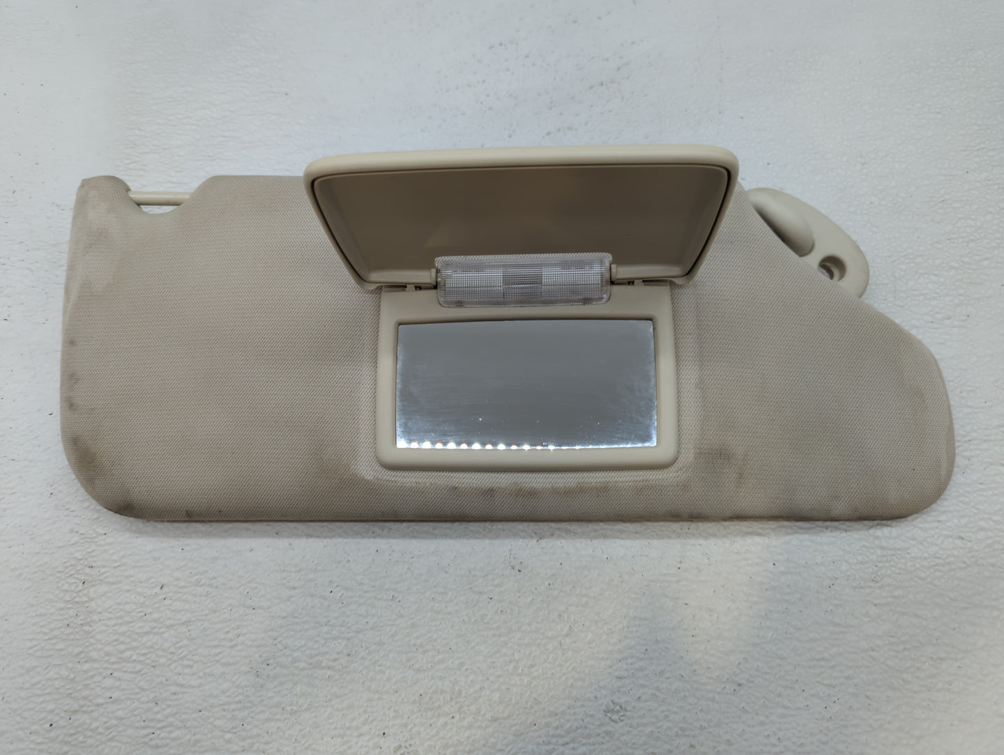 2008-2012 Jeep Liberty Sun Visor Shade Replacement Passenger Right Mirror Fits Fits 2008 2009 2010 2011 2012 OEM Used Auto P