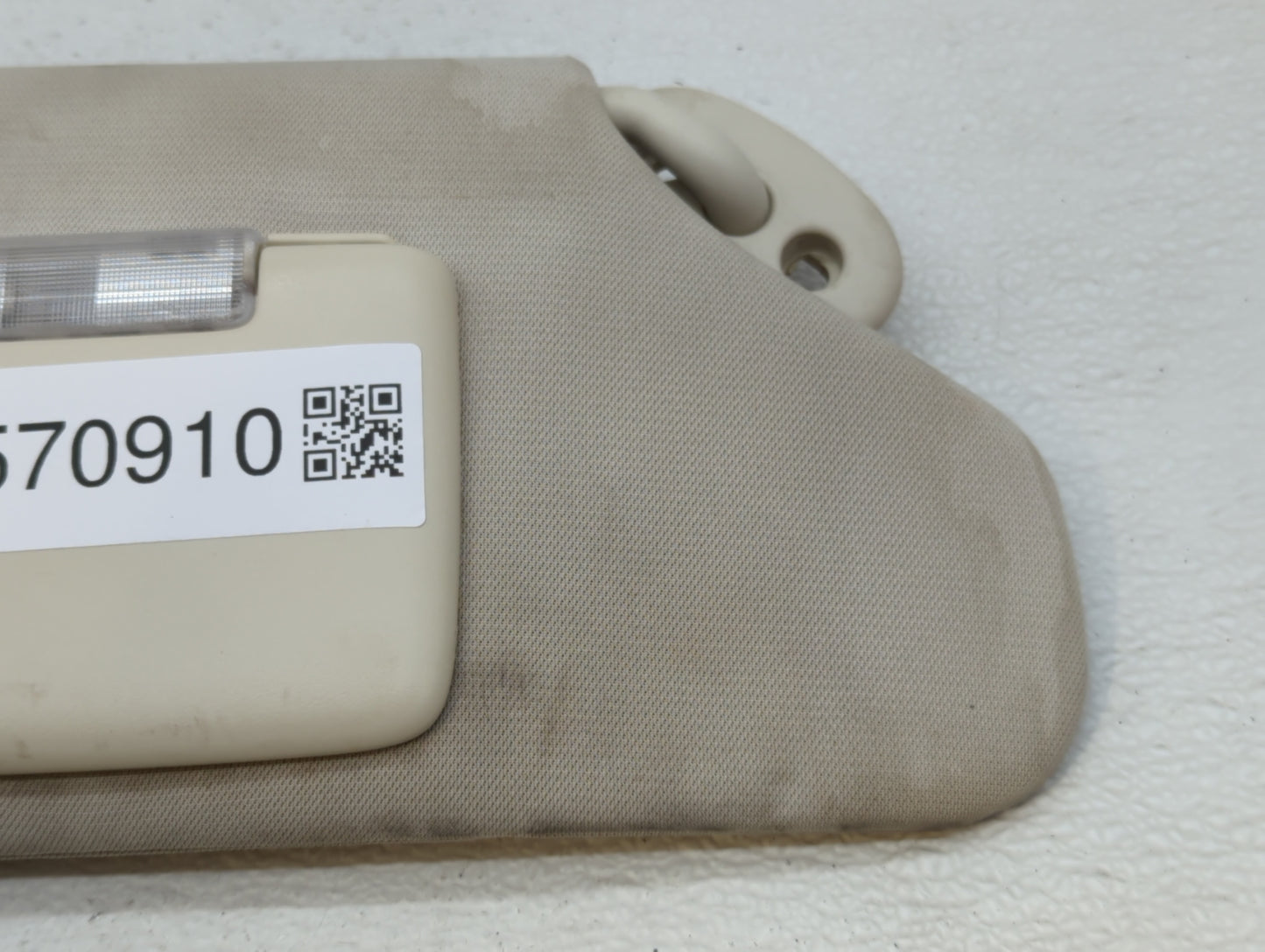 2008-2012 Jeep Liberty Sun Visor Shade Replacement Passenger Right Mirror Fits Fits 2008 2009 2010 2011 2012 OEM Used Auto P
