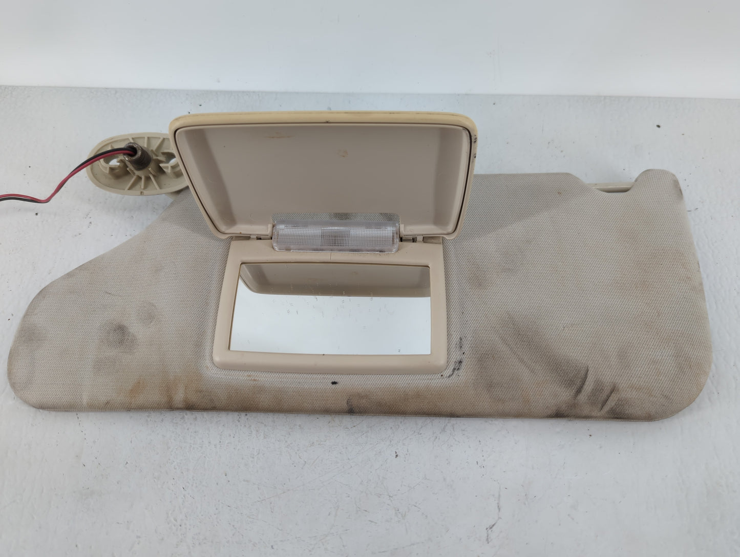 2008-2012 Jeep Liberty Sun Visor Shade Replacement Driver Left Mirror Fits Fits 2008 2009 2010 2011 2012 OEM Used Auto Parts