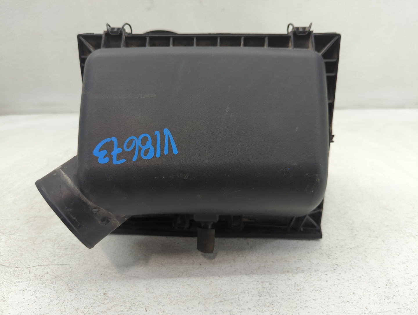 2008-2012 Jeep Liberty Air Cleaner Intake-duct Hose Tube - Oemusedautoparts1.com
