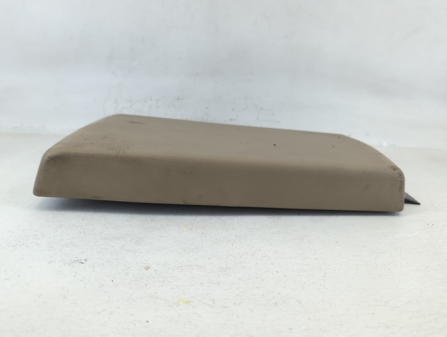 2009-2012 Jeep Liberty Center Console Armrest Cover Lid Beige - Oemusedautoparts1.com