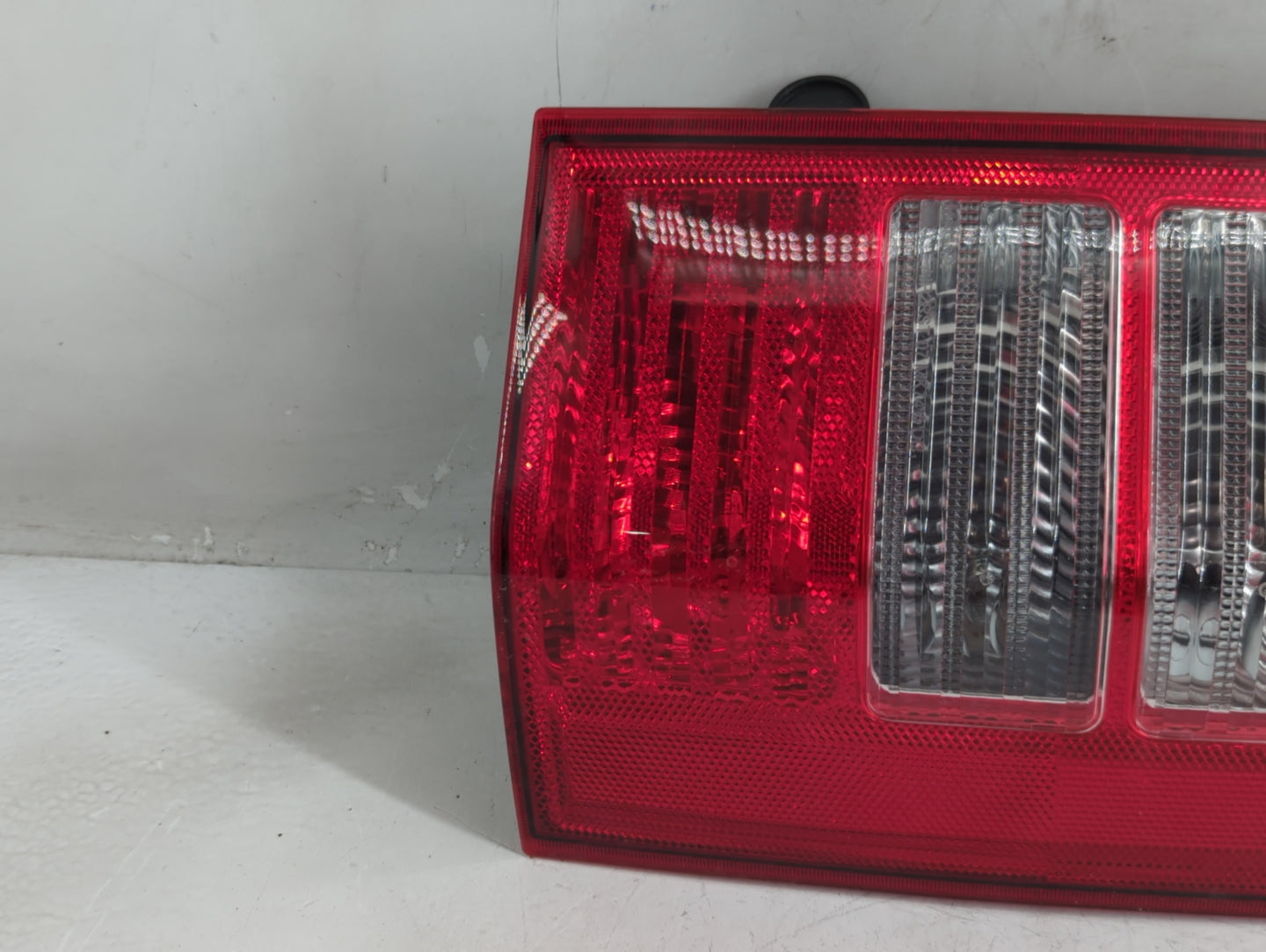 2008-2017 Jeep Patriot Tail Light Assembly Passenger Right OEM P/N:320342 Fits OEM Used Auto Parts - Oemusedautoparts1.com