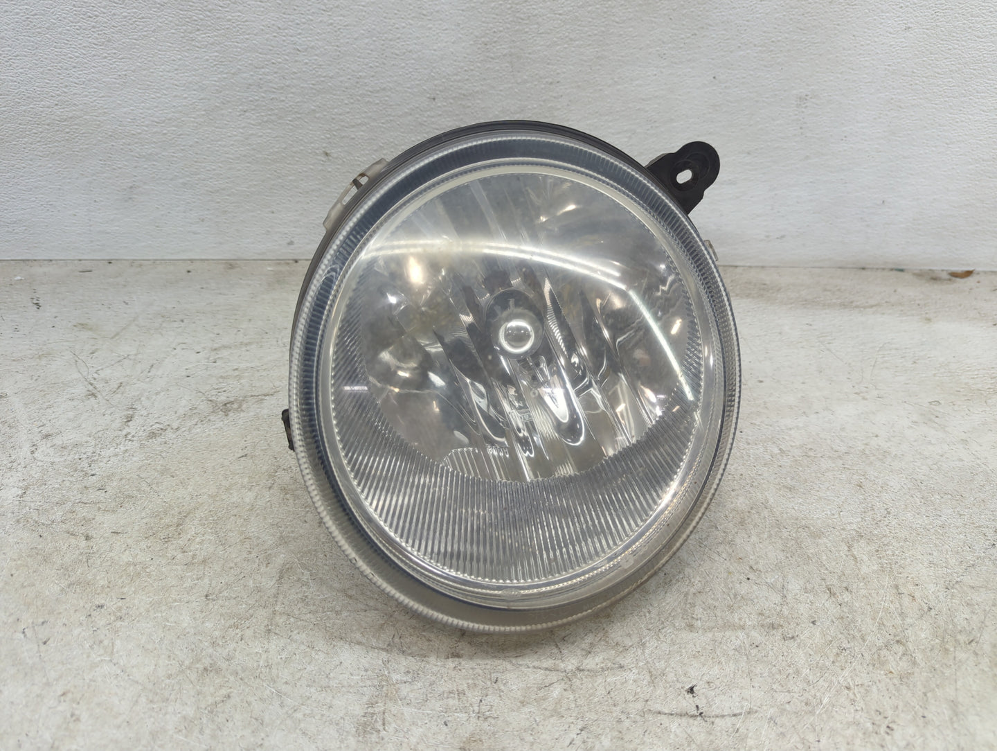 2007-2017 Jeep Patriot Driver Left Oem Head Light Headlight Lamp - Oemusedautoparts1.com
