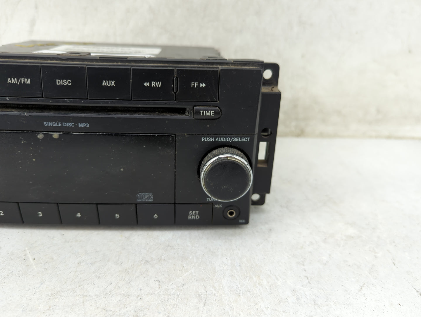 2009-2010 Jeep Patriot Radio AM FM Cd Player Receiver Replacement P/N:P05091111AC Fits Fits 2008 2009 2010 OEM Used Auto Par