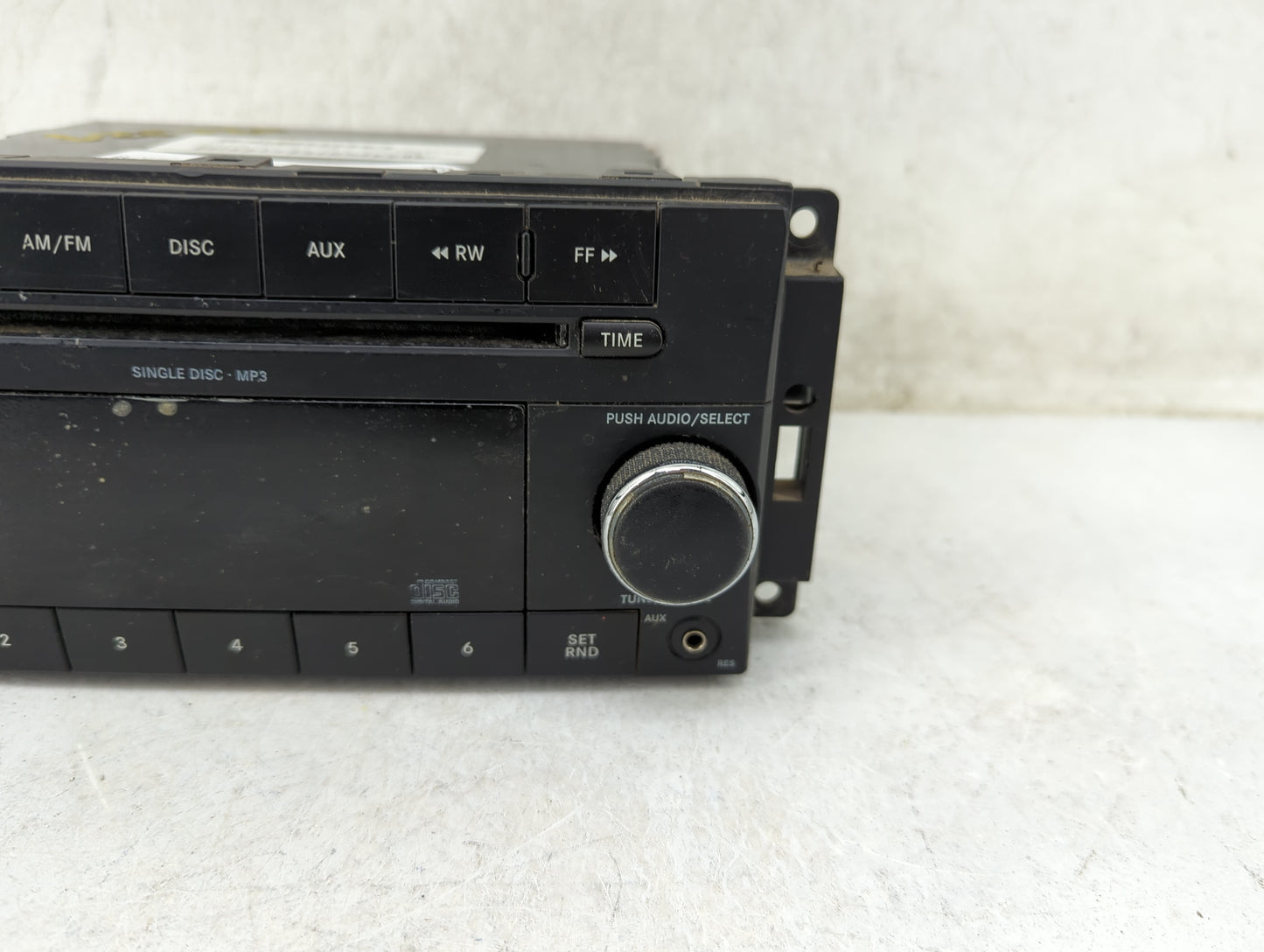2009-2010 Jeep Patriot Radio AM FM Cd Player Receiver Replacement P/N:P05091111AC Fits Fits 2008 2009 2010 OEM Used Auto Par