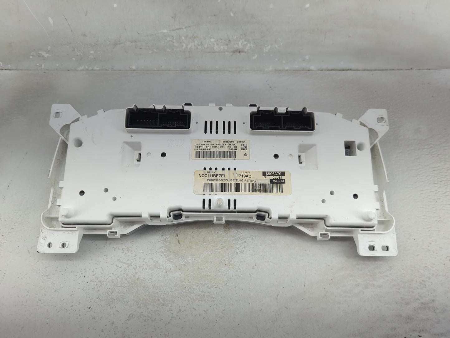 2010 Jeep Patriot Instrument Cluster Speedometer Gauges P/N:05172719AC Miles:135K Fits OEM Used Auto Parts - Oemusedautopart