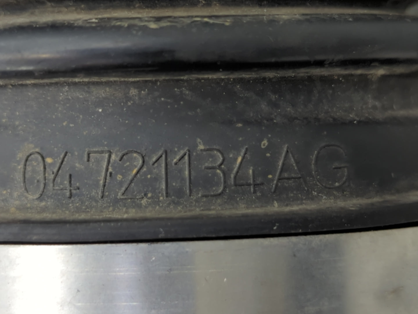 2010 Jeep Wrangler Air Cleaner Intake Duct Hose Tube - Oemusedautoparts1.com