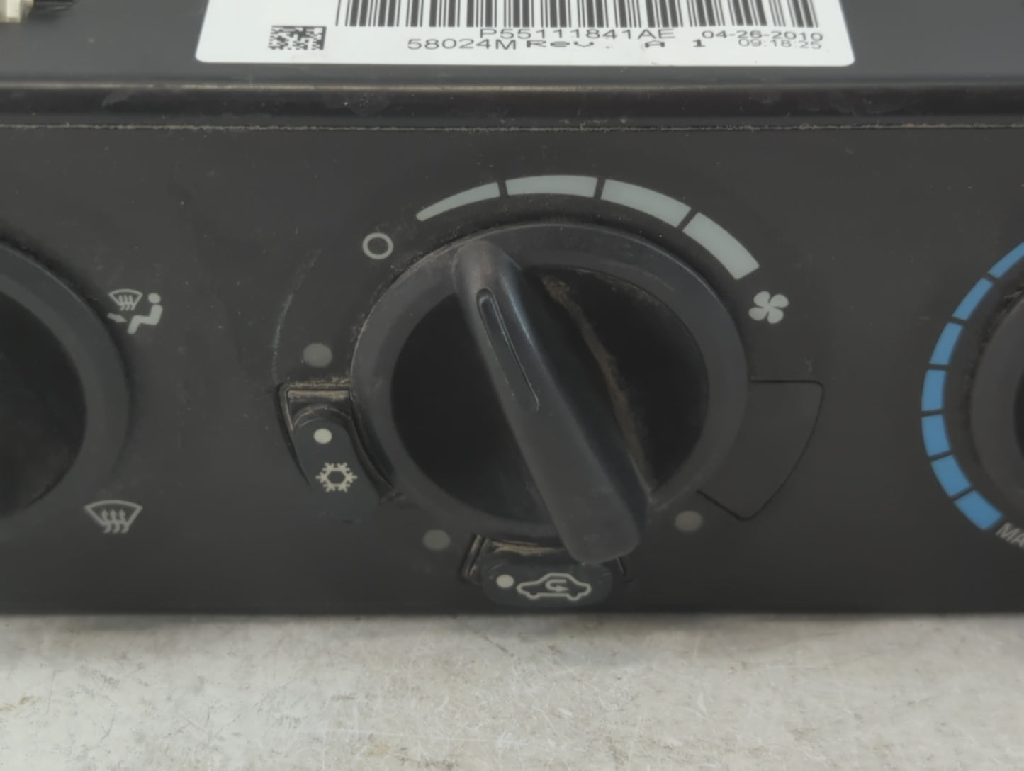 2007-2010 Jeep Wrangler Climate Control Module Temperature AC/Heater Replacement P/N:P5511841AE Fits Fits 2007 2008 2009 201