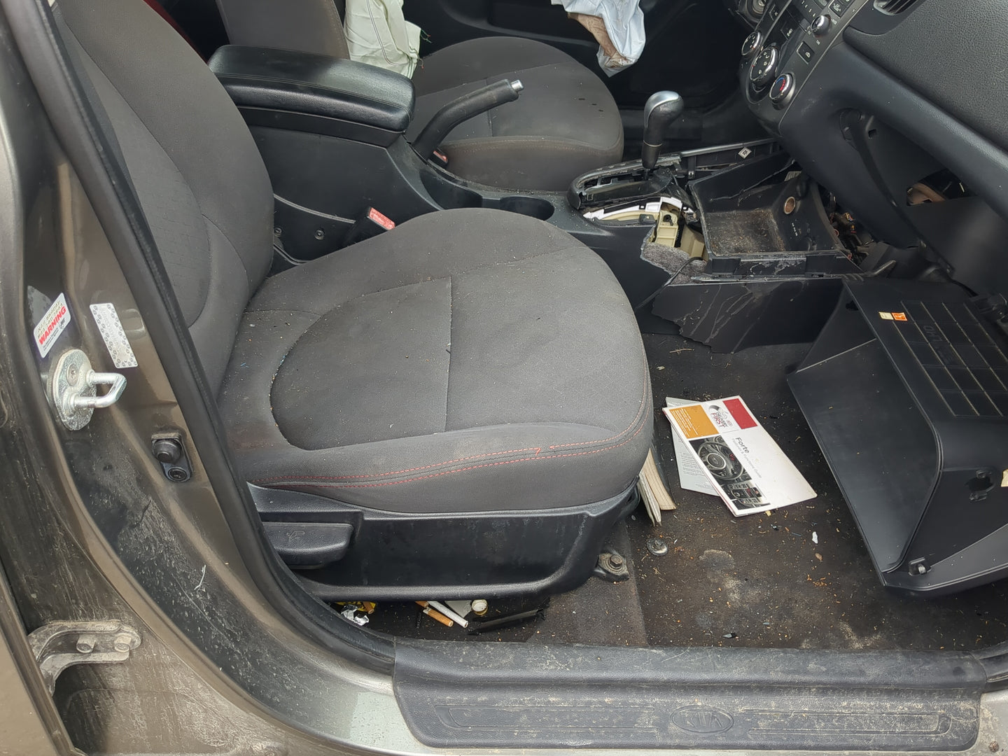 2010-2013 Kia Forte Passenger Front Seat Oem - Oemusedautoparts1.com