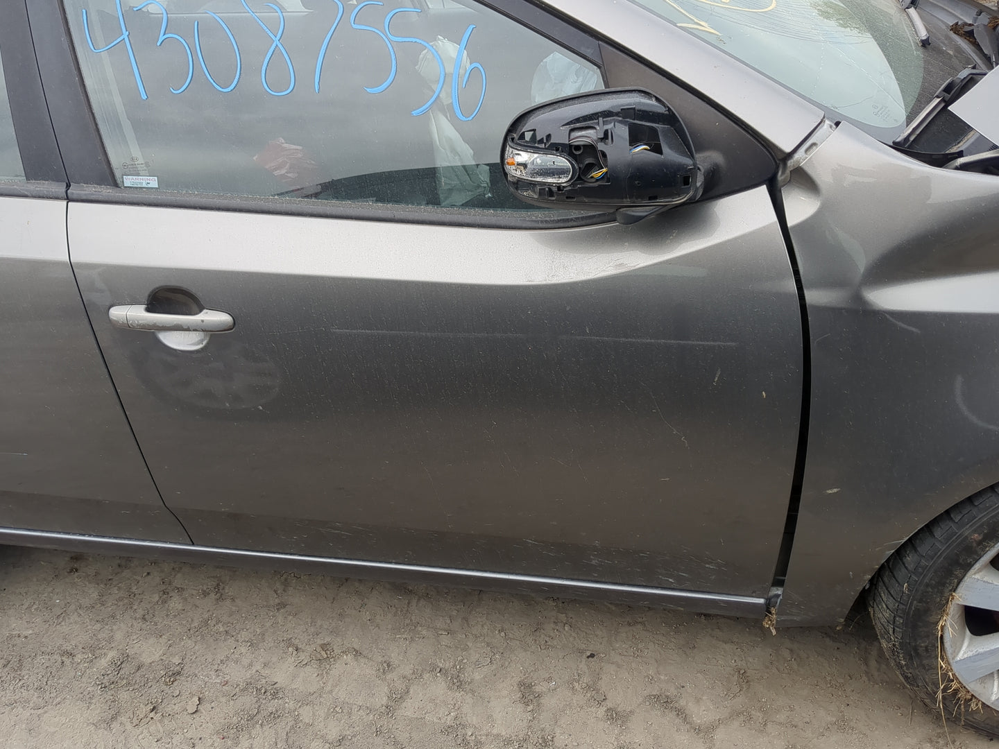 2010-2013 Kia Forte Passenger Front Door Oem - Oemusedautoparts1.com