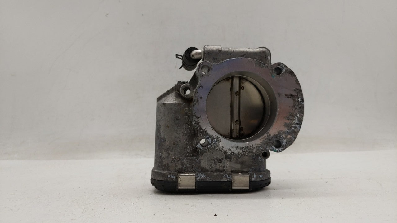 2010-2013 Kia Forte Throttle Body P/N:35100-2G200 Fits Fits 2010 2011 2012 2013 OEM Used Auto Parts - Oemusedautoparts1.com