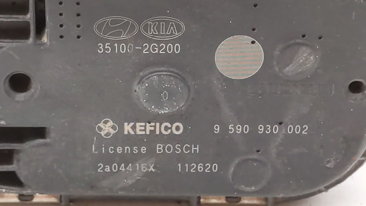 2010-2013 Kia Forte Throttle Body P/N:35100-2G200 Fits Fits 2010 2011 2012 2013 OEM Used Auto Parts - Oemusedautoparts1.com