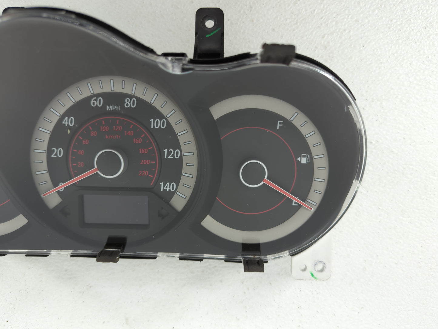 2010 Kia Forte Instrument Cluster Speedometer Gauges P/N:94001-1M061 94001-1M021 Fits OEM Used Auto Parts - Oemusedautoparts