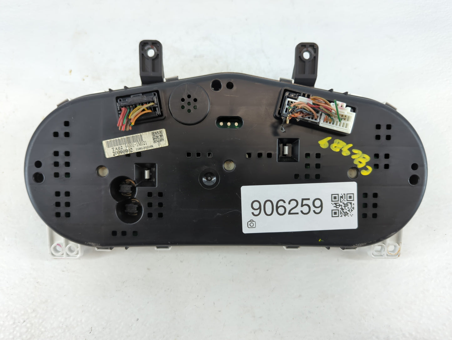 2010 Kia Forte Instrument Cluster Speedometer Gauges P/N:94001-1M021 20090902 Fits OEM Used Auto Parts - Oemusedautoparts1.c