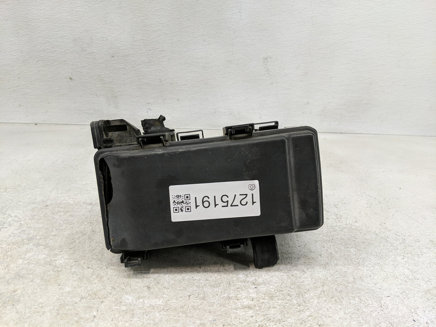 2009-2010 Kia Optima Fusebox Fuse Box Panel Relay Module P/N:91950-2G690 Fits Fits 2009 2010 OEM Used Auto Parts - Oemusedau