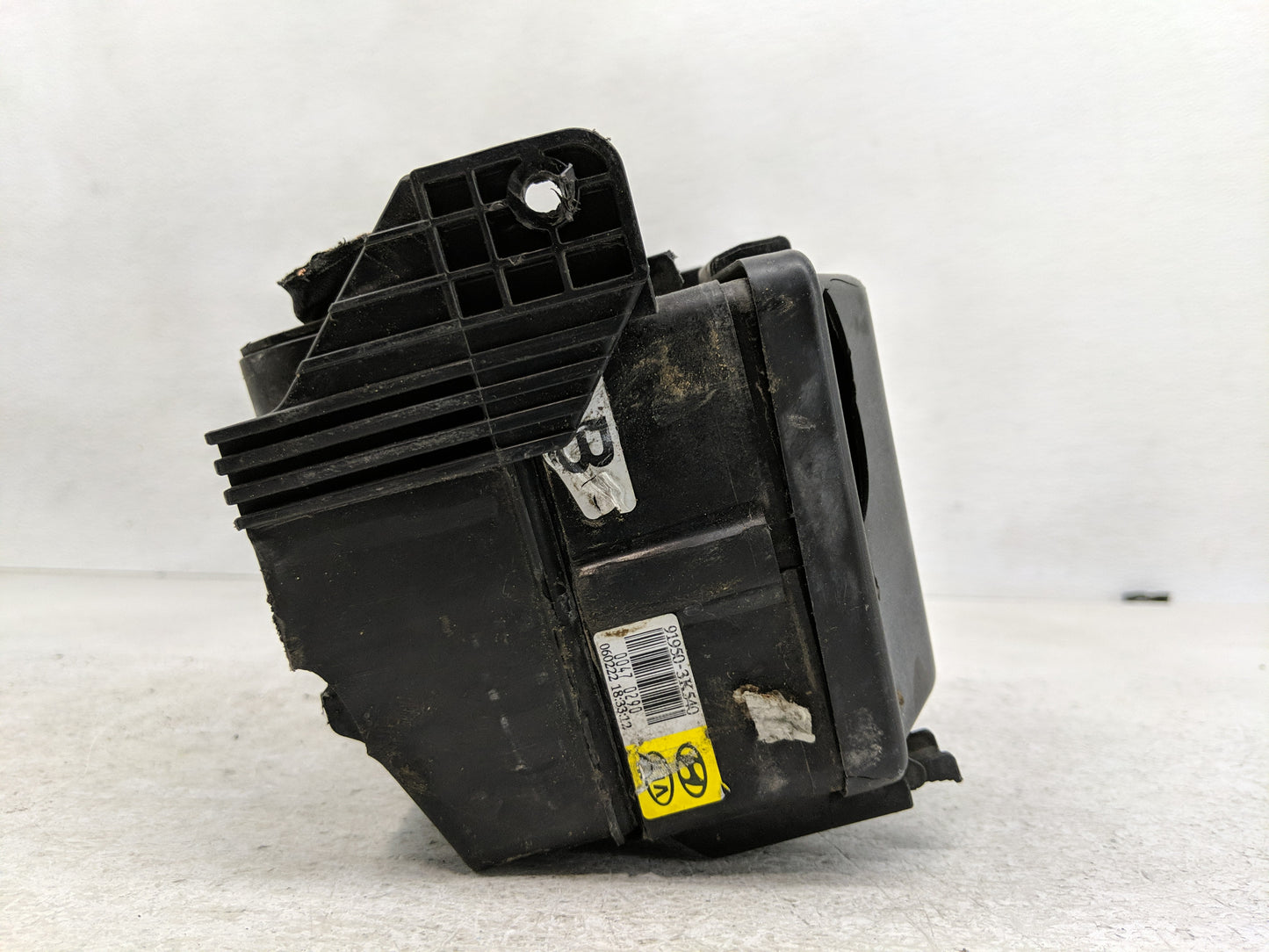 2009-2010 Kia Optima Fusebox Fuse Box Panel Relay Module P/N:91950-2G690 Fits Fits 2009 2010 OEM Used Auto Parts - Oemusedau