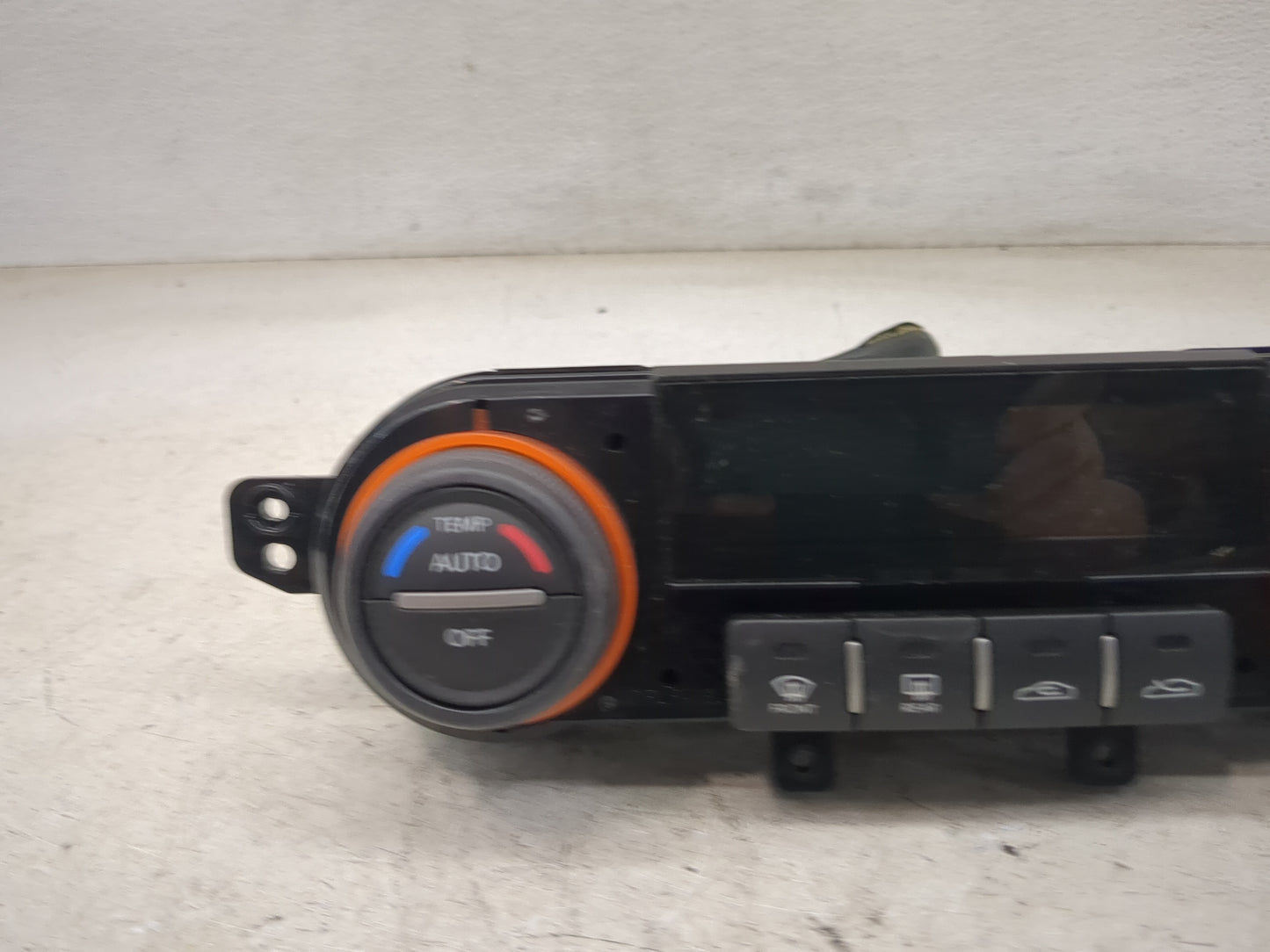 2009-2010 Kia Optima Climate Control Module Temperature AC/Heater Replacement P/N:97250-2G380K2 Fits Fits 2009 2010 OEM Used