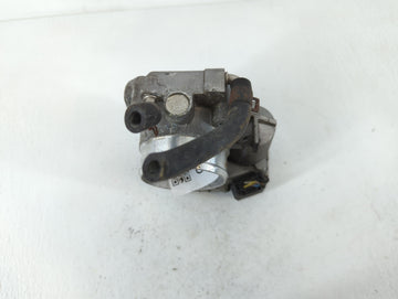 2006-2010 Kia Optima Throttle Body P/N:35100-25400 Fits Fits 2006 2007 2008 2009 2010 2011 2012 2013 OEM Used Auto Parts