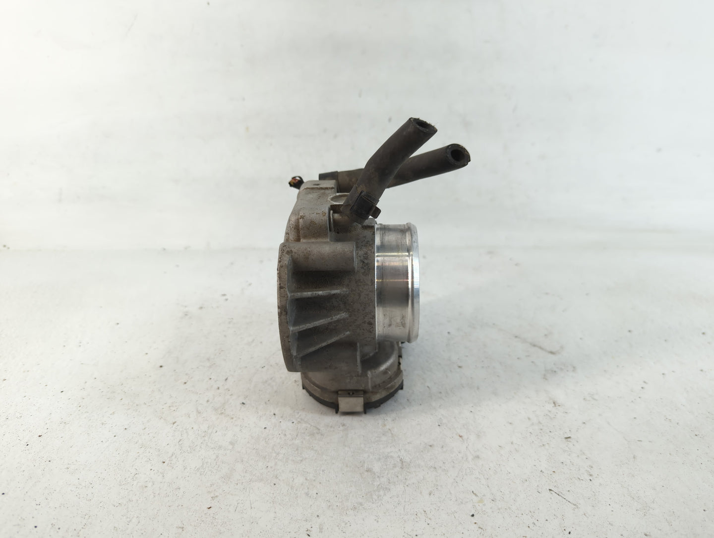 2006-2010 Kia Optima Throttle Body P/N:35100-25400 Fits Fits 2006 2007 2008 2009 2010 2011 2012 2013 OEM Used Auto Parts - O