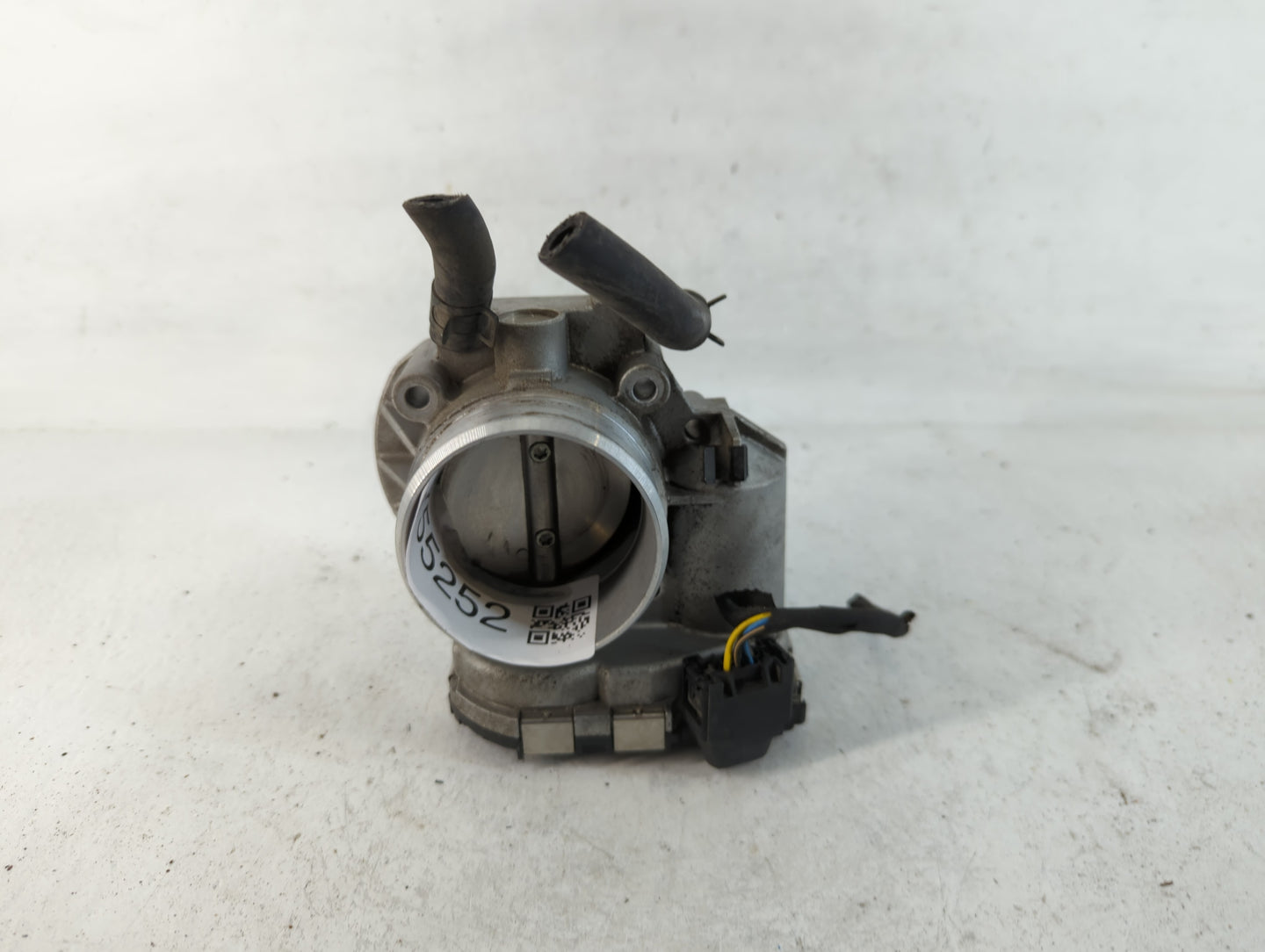 2006-2010 Kia Optima Throttle Body P/N:35100-25400 Fits Fits 2006 2007 2008 2009 2010 2011 2012 2013 OEM Used Auto Parts - O