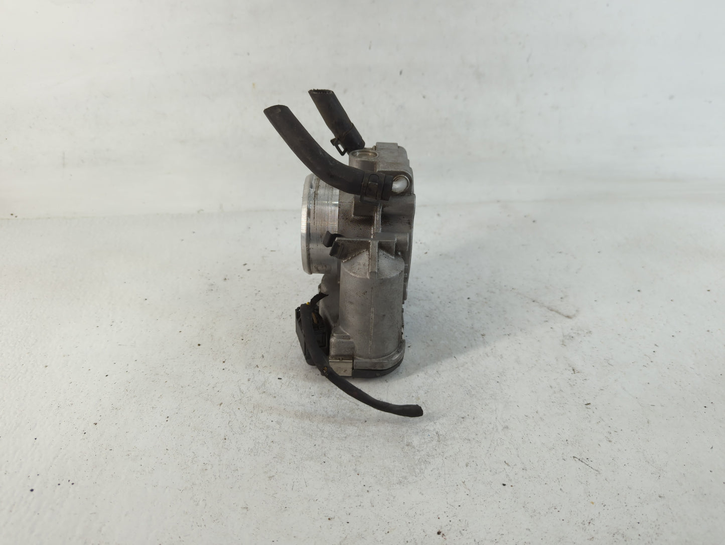 2006-2010 Kia Optima Throttle Body P/N:35100-25400 Fits Fits 2006 2007 2008 2009 2010 2011 2012 2013 OEM Used Auto Parts - O